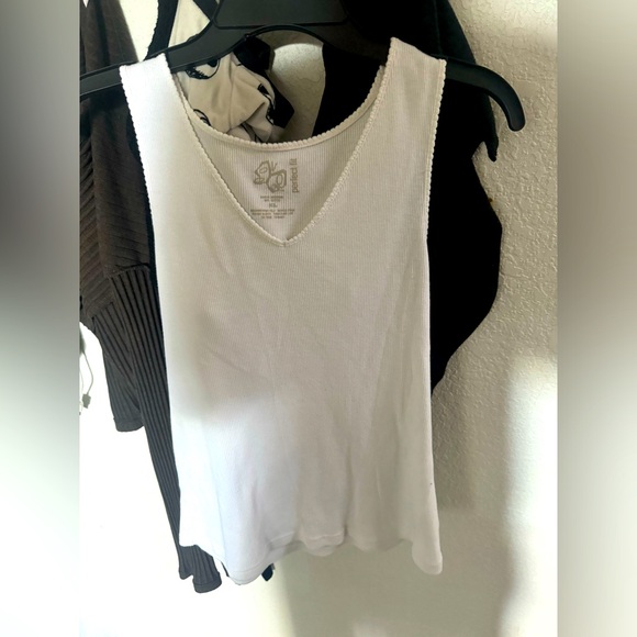 Shirt - Picture 1 of 2